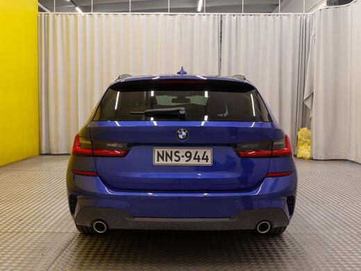 BMW 330 vaihtoauto