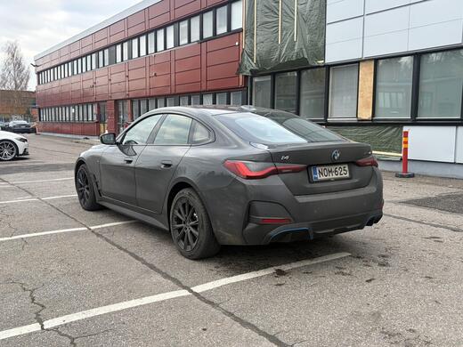 BMW i4 vaihtoauto