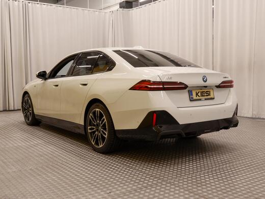 BMW i5 vaihtoauto