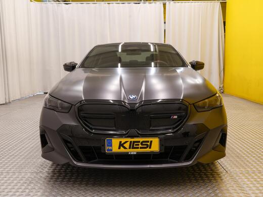 BMW i5 M60 vaihtoauto