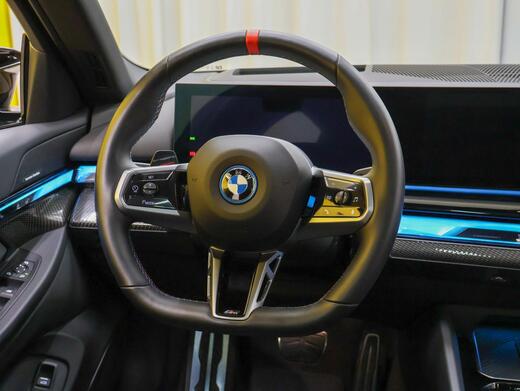 BMW i5 M60 vaihtoauto