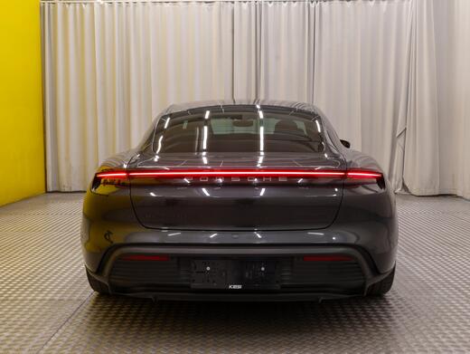 Porsche Taycan vaihtoauto