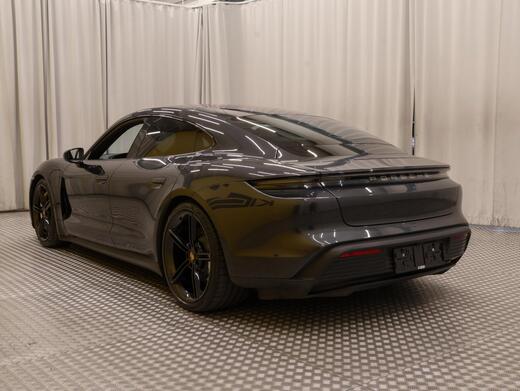 Porsche Taycan vaihtoauto