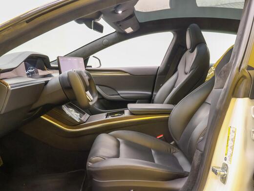 Tesla Model S vaihtoauto