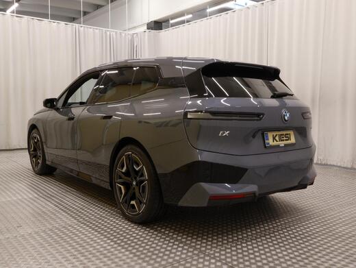 BMW iX vaihtoauto