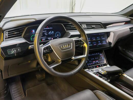 Audi Q8 e-tron vaihtoauto