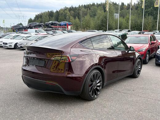 Tesla Model Y vaihtoauto