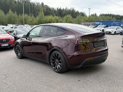 Tesla Model Y vaihtoauto