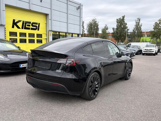 Tesla Model Y vaihtoauto
