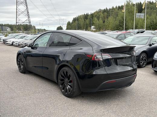Tesla Model Y vaihtoauto