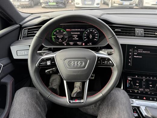 Audi Q8 e-tron vaihtoauto