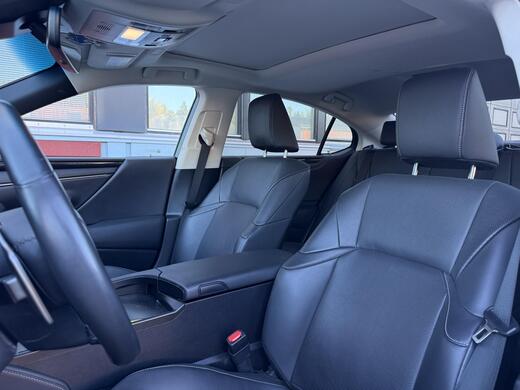 Lexus ES vaihtoauto