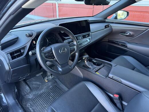 Lexus ES vaihtoauto