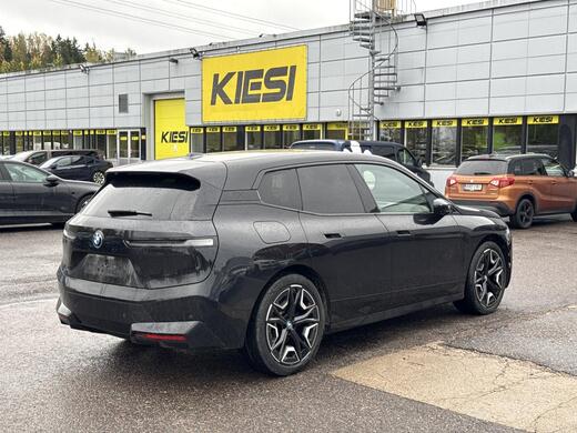 BMW iX vaihtoauto