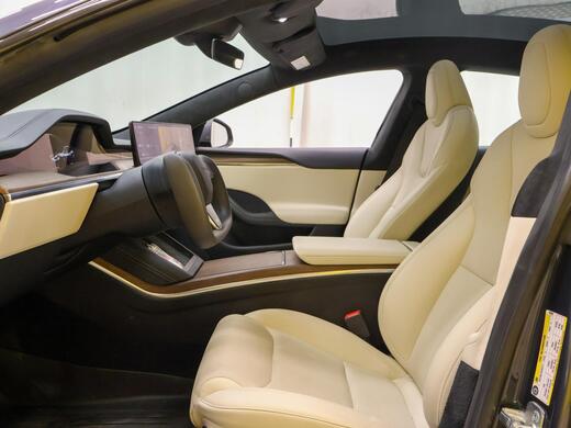 Tesla Model S vaihtoauto