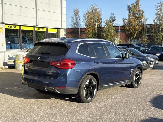 BMW iX3 vaihtoauto