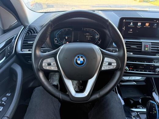 BMW iX3 vaihtoauto