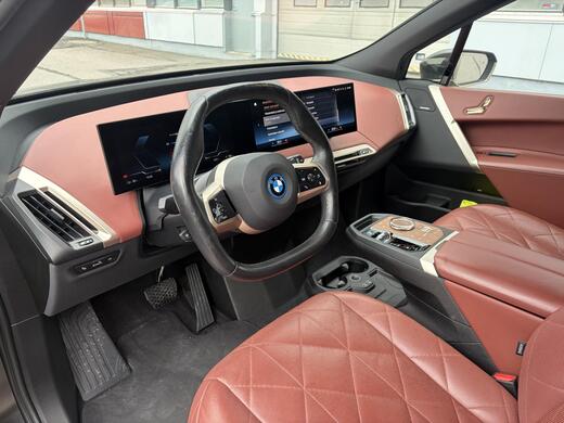 BMW iX vaihtoauto