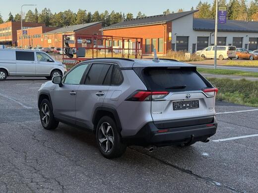 Toyota RAV4 vaihtoauto