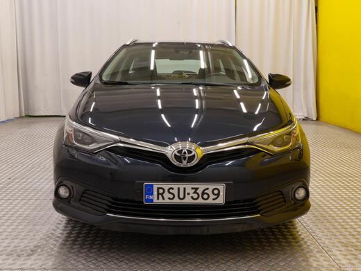 Toyota Auris vaihtoauto