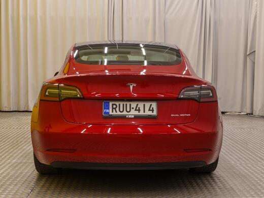 Tesla Model 3 vaihtoauto