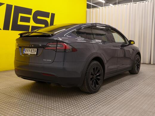 Tesla Model X vaihtoauto