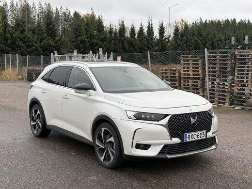 DS 7 vaihtoauto