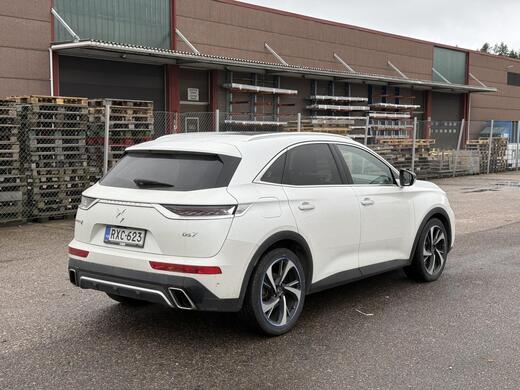 DS 7 vaihtoauto