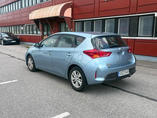 Toyota Auris vaihtoauto