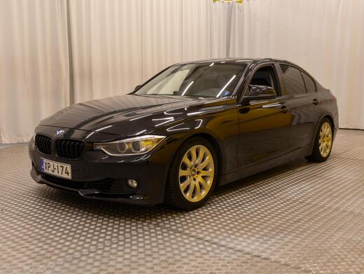 BMW 330 vaihtoauto