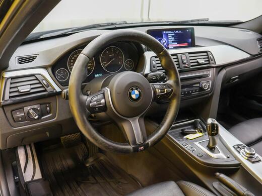 BMW 330 vaihtoauto