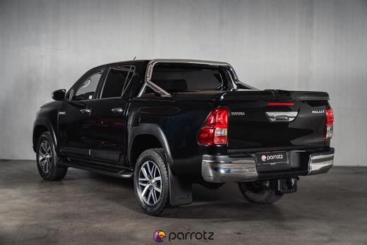 Toyota Hilux vaihtoauto