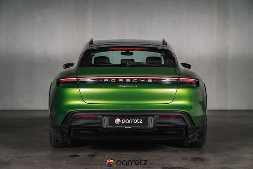 Porsche Taycan vaihtoauto