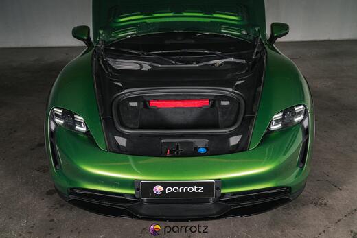 Porsche Taycan vaihtoauto
