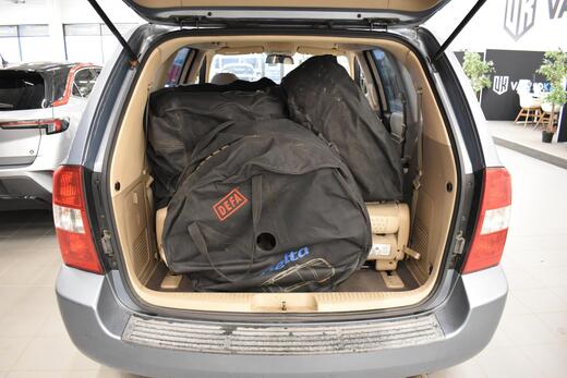Kia Carnival vaihtoauto