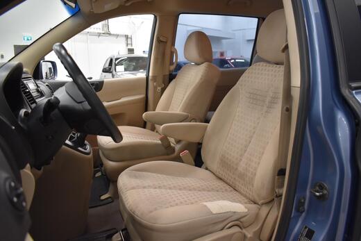 Kia Carnival vaihtoauto