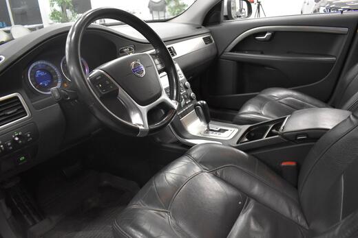 Volvo V70 vaihtoauto