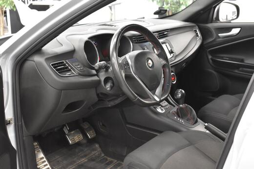 Alfa Romeo Giulietta vaihtoauto