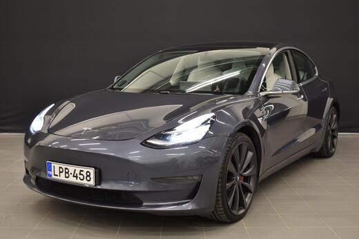 Tesla Model 3 vaihtoauto