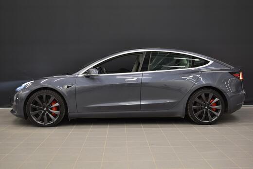 Tesla Model 3 vaihtoauto