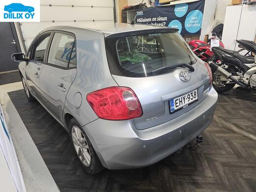 Toyota Auris vaihtoauto