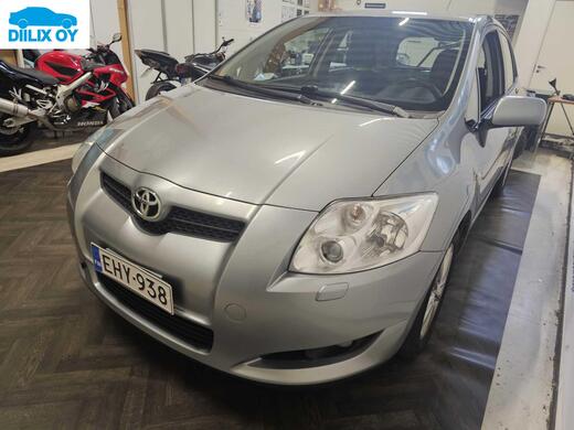 Toyota Auris vaihtoauto