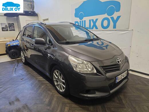 Toyota Verso vaihtoauto