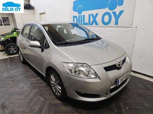 Toyota Auris vaihtoauto