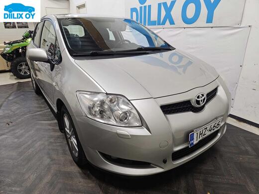 Toyota Auris vaihtoauto