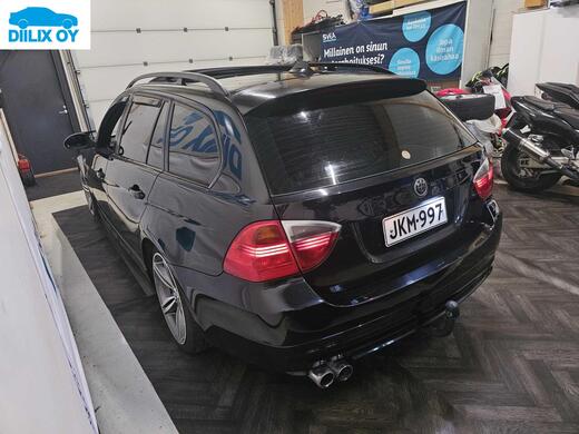 BMW 330 vaihtoauto