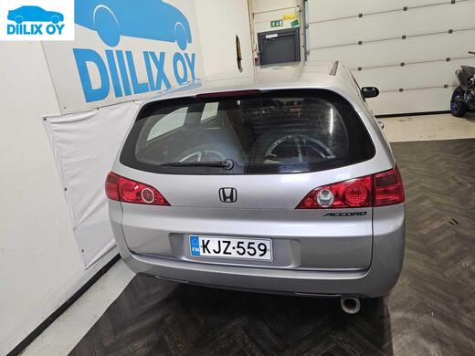 Honda Accord vaihtoauto