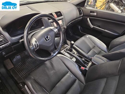 Honda Accord vaihtoauto