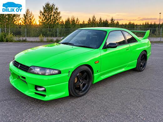 Nissan Skyline vaihtoauto