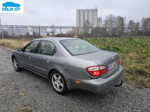 Nissan Maxima vaihtoauto